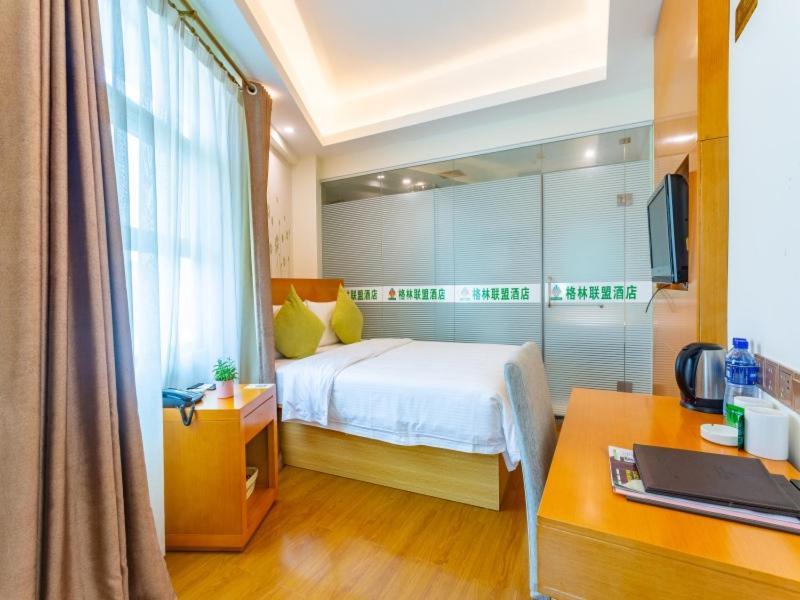 Greentree Alliance Sanya Jiyang District Yalongwan Road Hotel Exterior photo