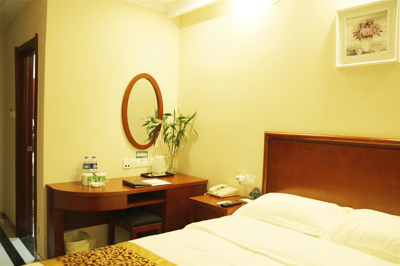 Greentree Alliance Sanya Jiyang District Yalongwan Road Hotel Exterior photo